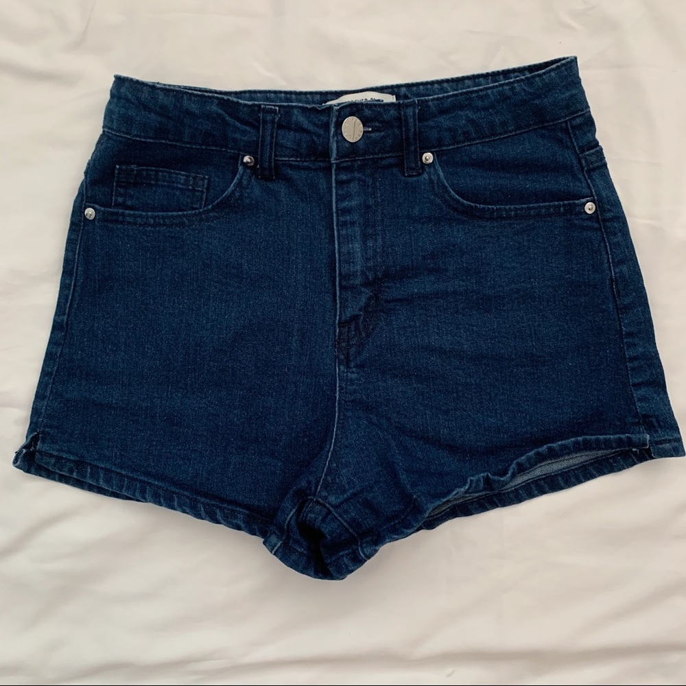 High rise dark denim forever 21 shorts!!